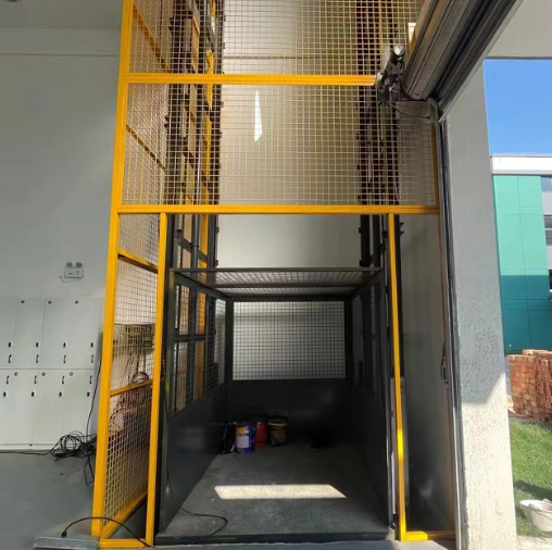 湘西导轨式升降机助力物流园破解运输难题